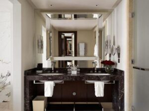 Four Seasons Suite with Twin Beds