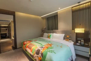 Giant Extra Large Bed Two-Bedroom Family Room