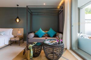 Grande Deluxe Jacuzzi