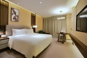 Green Street Kingsize Bed Room