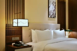 Green Street Kingsize Bed Room