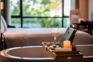 Guan Zizai Healing KingsizeBed Room