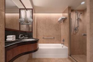 Guest Room, City View, 1 King Bed