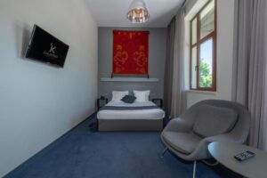 Guest Room with City View