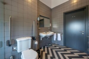 Guest Room with City View