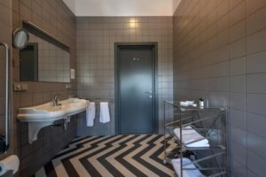 Guest Room with City View