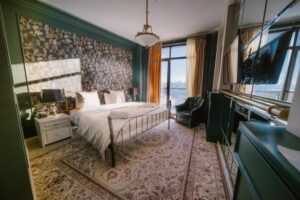 Guest Room with Mountain View