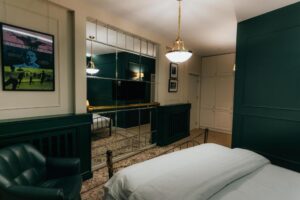 Guest Room with Mountain View