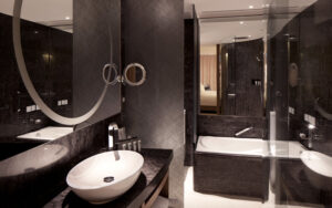 ICON 36 CITY & PARTIAL HARBOUR