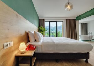 Intourist Signature with Front View