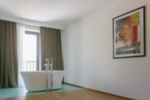 Intourist Signature with Front View