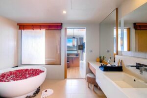 Junior Suite with Ocean View