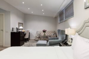 Junior Suite with Park View