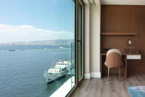 Junior Suite with Sea View, Executive lounge access