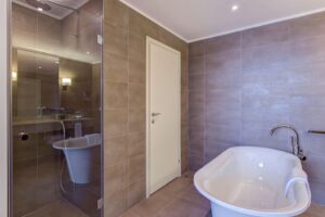 KING ONE BEDROOM SUITE