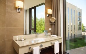 King Guest Room with Balcony