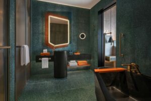 King room with city view