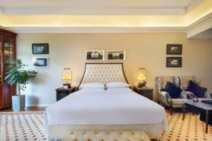 Lake View Terrace King Bed