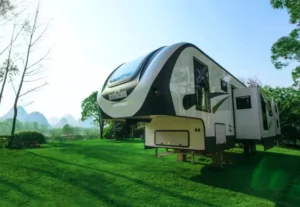 Lijiang Rustic Luxury  Australian 2-Bedroom 1-Living Room Starry RV