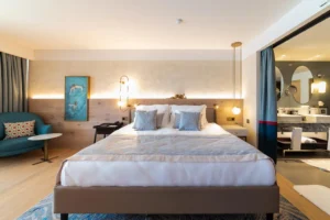 Luxury Suite with Terrace Jacuzzi