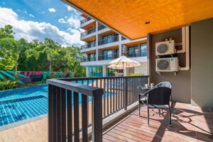 One Bedroom Deluxe Pool Side