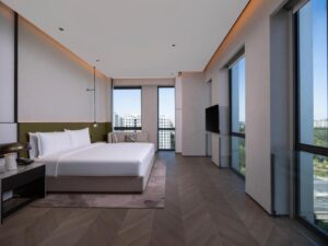 One-Bedroom King Suite with City View