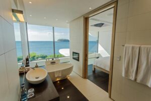 One Bedroom Ocean Pool Loft