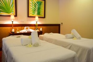 One-Bedroom Spa Pool Villa