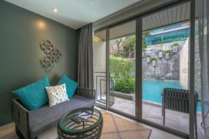 One-Bedroom Suite with Pool Access