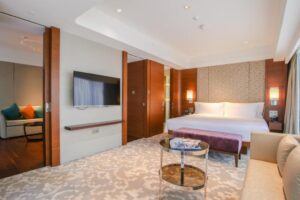 One-Bedroom Suite with Sea View