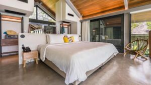 One-Bedroom Villa Garden Access with Schedule Boat Transfer