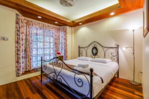 One-Bedroom Villa with Garden View