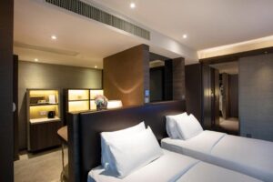 Plaza Delights Family Plus