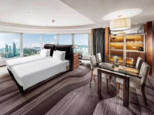 Plaza Premier Family Plus