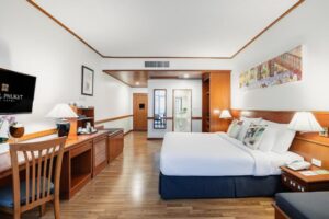 Premier Deluxe - Partial Sea View