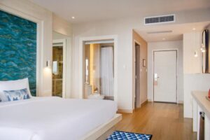 Premier Ocean with Large Balcony