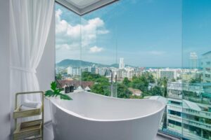 Rak Studio Room with Kitchenette and Bathtub with Balcony