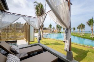 Seafront Pool Villa In Love