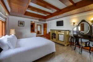 Seaview Hillside with Terrace Bathtub