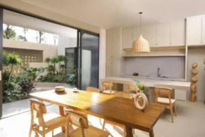 Six-Bedroom Courtyard Villa