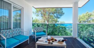 Standard double room With partial sea view