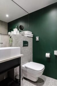 Standard duplex room