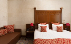 Standard with sofa Double room