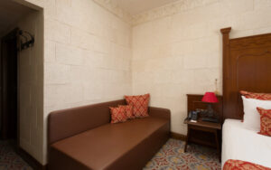 Standard with sofa Double room