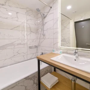 Suite Room With 2 Twin Beds