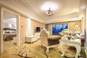 Suite With Mountain View