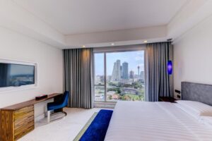 Suite with Lake View