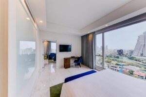 Suite with Lake View