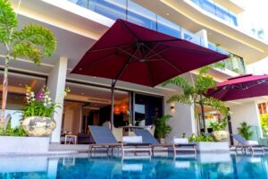 Suite with Pool View