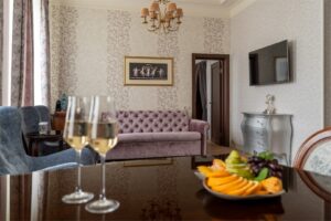 Suite with a view of the Moika River embankment